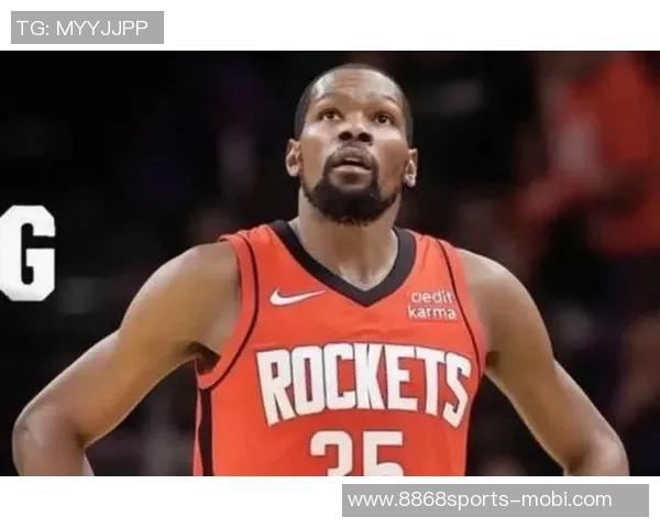 杜兰特赞伊森与小贾底角三分能力出色对手防守也难阻突破攻筐